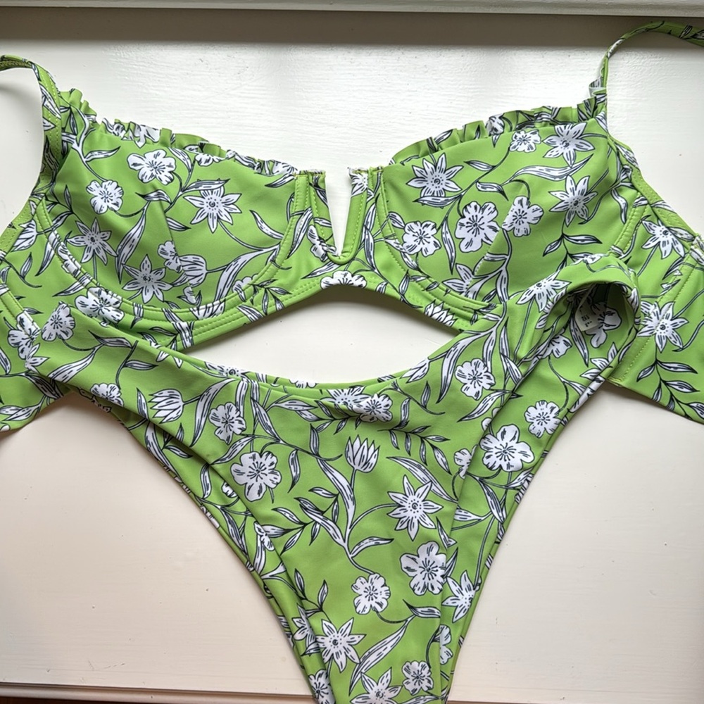 3/$15 Zaful Green Floral Bikini